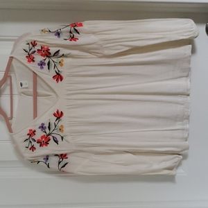 Long sleeve flower embroidered blouse